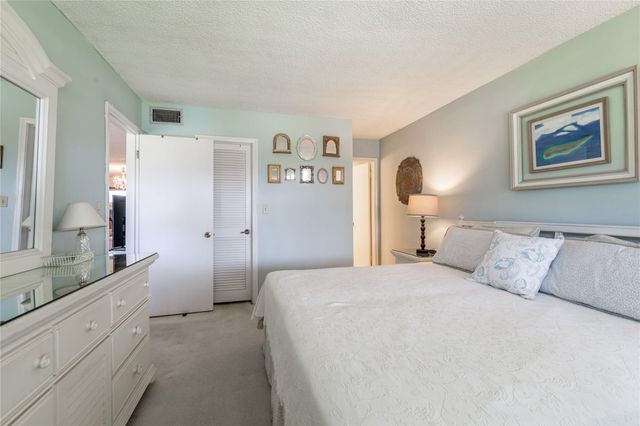 671 S Hollybrook Drive 306, Pembroke Pines, FL 33025