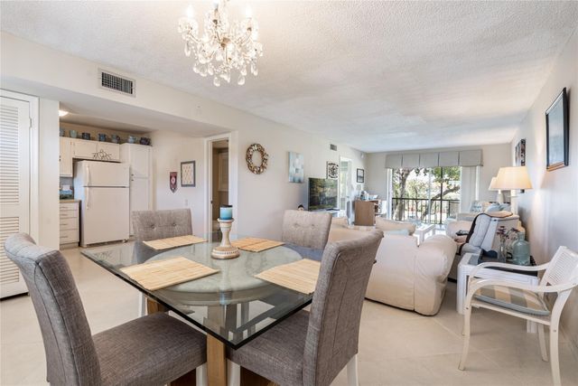 671 S Hollybrook Drive 306, Pembroke Pines, FL 33025