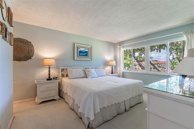671 S Hollybrook Drive 306, Pembroke Pines, FL 33025