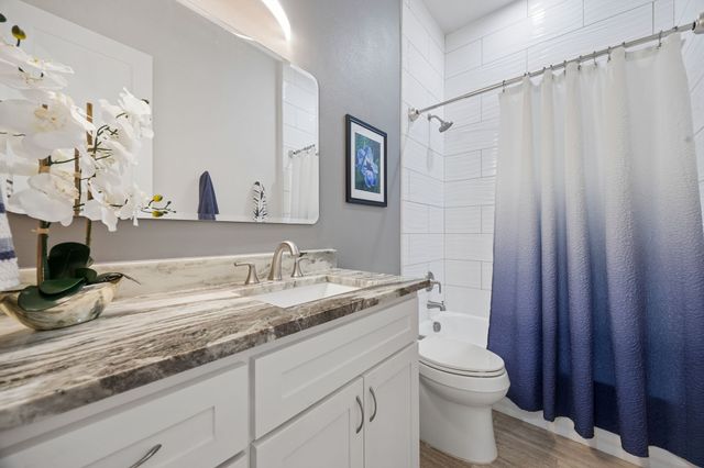 5008 Crown Court, Sanger, TX 76266