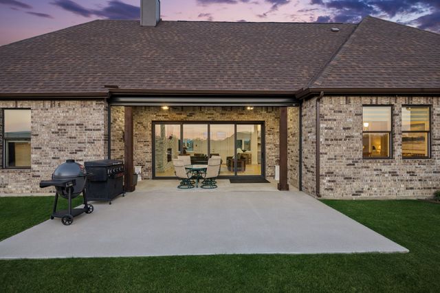5008 Crown Court, Sanger, TX 76266