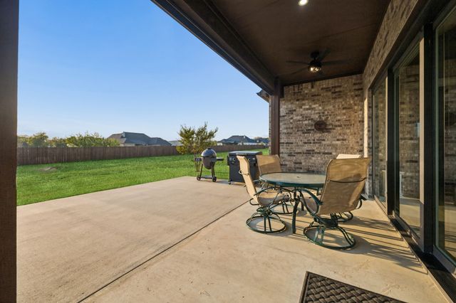 5008 Crown Court, Sanger, TX 76266