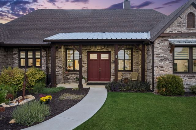 5008 Crown Court, Sanger, TX 76266