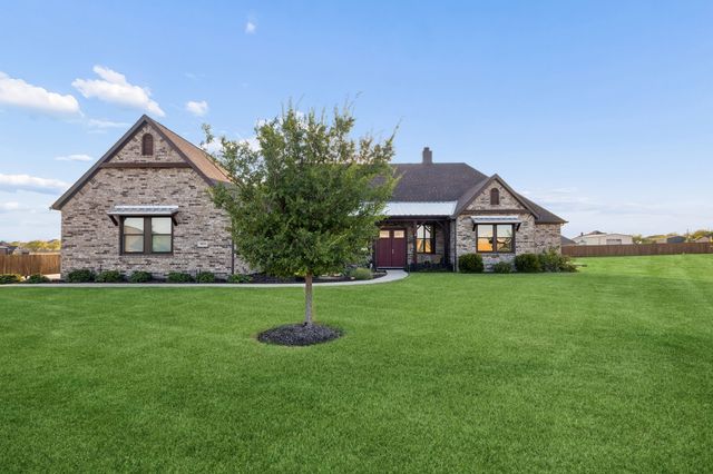 5008 Crown Court, Sanger, TX 76266