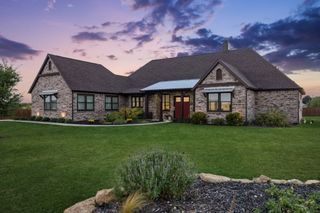 5008 Crown Court, Sanger, TX 76266