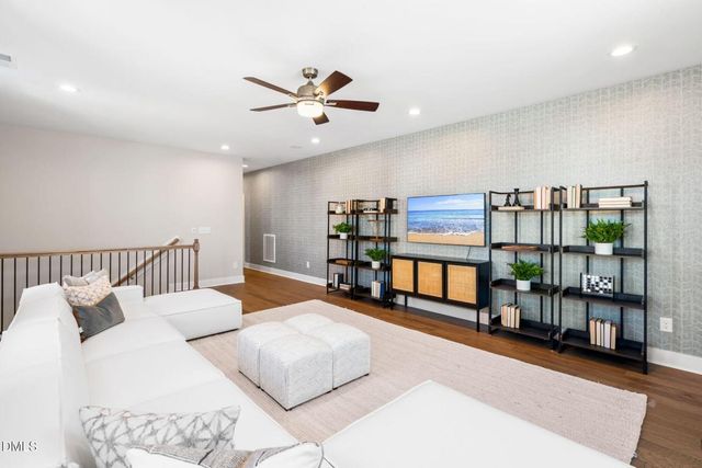 209 Thomas Store Drive, Broadway, NC 27505