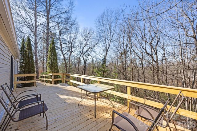 102 Scotts Cove Road, Nebo, NC 28761
