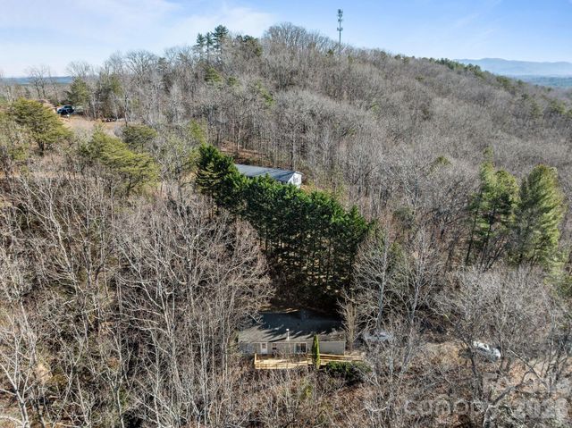102 Scotts Cove Road, Nebo, NC 28761