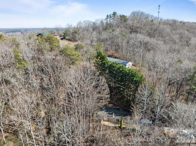 102 Scotts Cove Road, Nebo, NC 28761