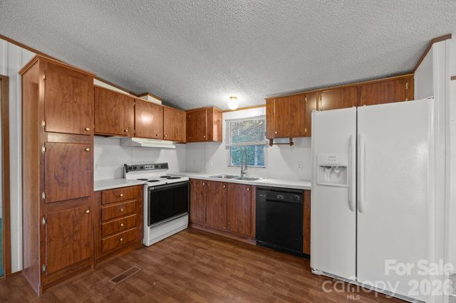 102 Scotts Cove Road, Nebo, NC 28761