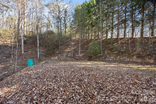 102 Scotts Cove Road, Nebo, NC 28761