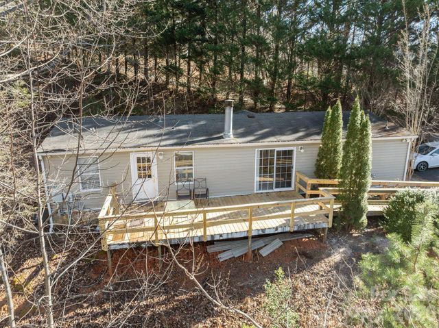 102 Scotts Cove Road, Nebo, NC 28761