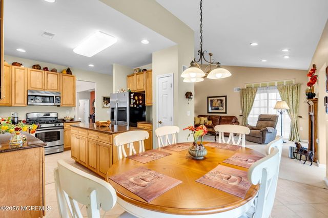9 Millstone Way, Waretown, NJ 08758