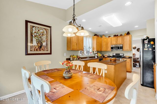 9 Millstone Way, Waretown, NJ 08758