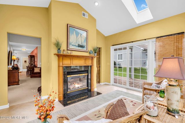 9 Millstone Way, Waretown, NJ 08758