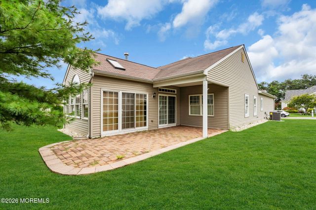 9 Millstone Way, Waretown, NJ 08758