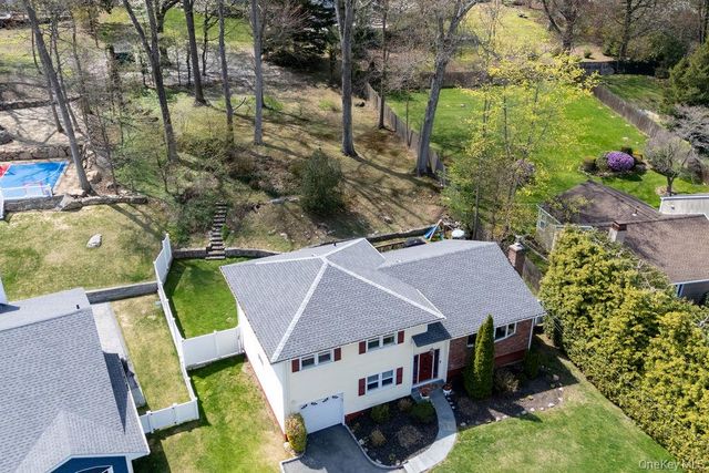 461 Stratton Road, New Rochelle, NY 10804