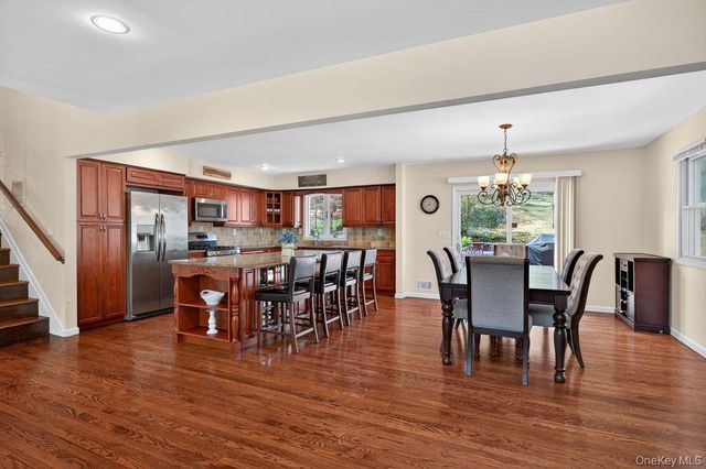 461 Stratton Road, New Rochelle, NY 10804