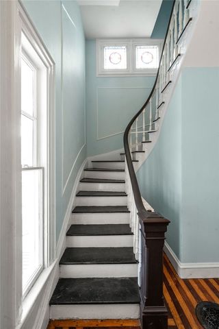 42 Mann Avenue 2, Newport, RI 02840