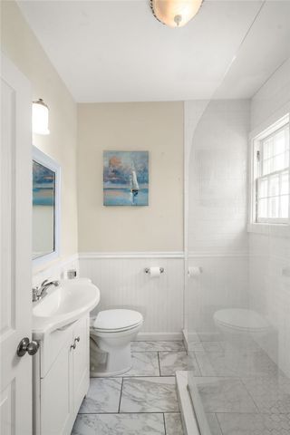 42 Mann Avenue 2, Newport, RI 02840