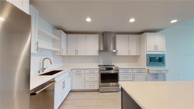 920 N OSCEOLA AVENUE 405, Clearwater, FL 33755
