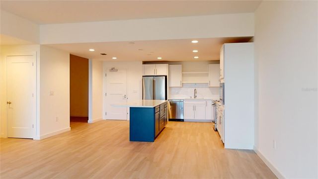 920 N OSCEOLA AVENUE 405, Clearwater, FL 33755