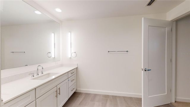 920 N OSCEOLA AVENUE 405, Clearwater, FL 33755