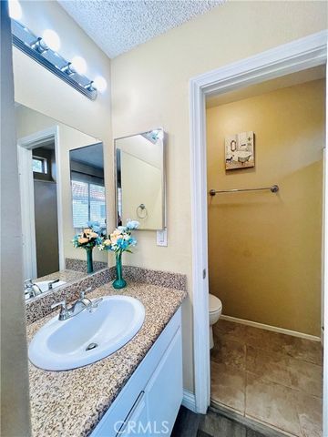 5195 Walnut 14, Chino, CA 91710