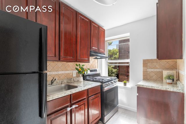 14124 78th Ave Apt 2B, New York City, NY 11367