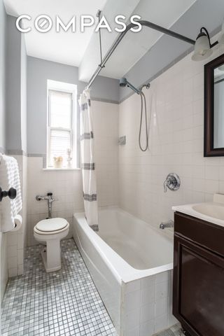 14124 78th Ave Apt 2B, New York City, NY 11367