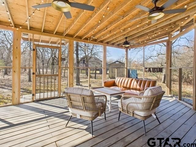 7386 Clint Ct, Athens, TX 75752