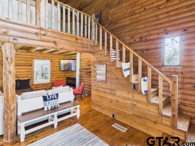 7386 Clint Ct, Athens, TX 75752