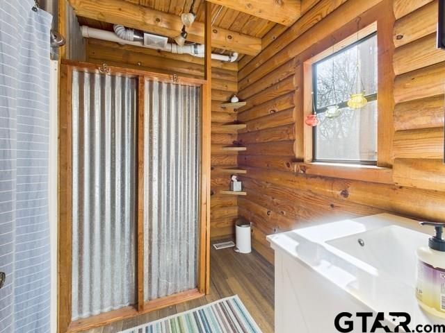 7386 Clint Ct, Athens, TX 75752