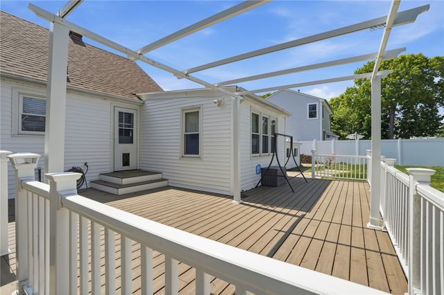 50 Pera Street, Warwick, RI 02886