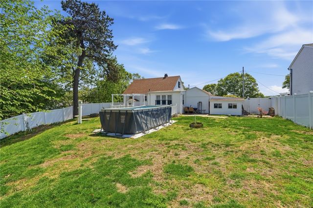 50 Pera Street, Warwick, RI 02886