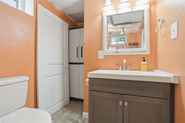 50 Pera Street, Warwick, RI 02886