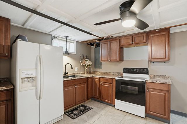 50 Pera Street, Warwick, RI 02886