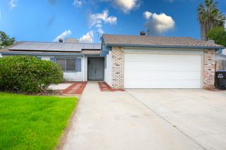 1629 S Rossmoor Court, Visalia, CA 93277