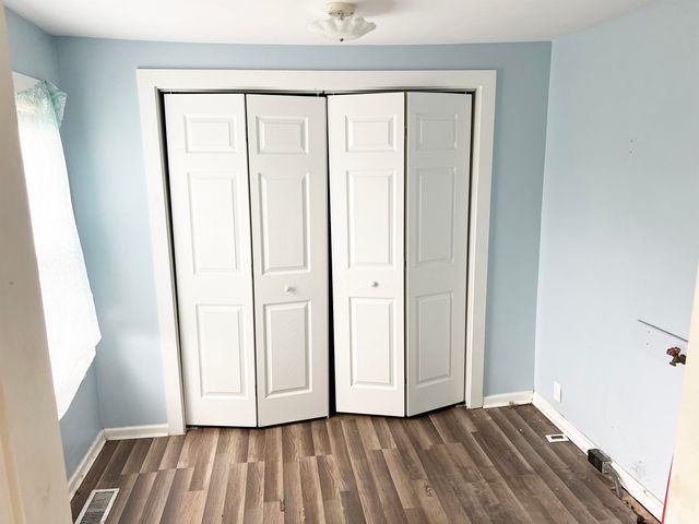 209 N Howard Ave, Landrum, SC 29356