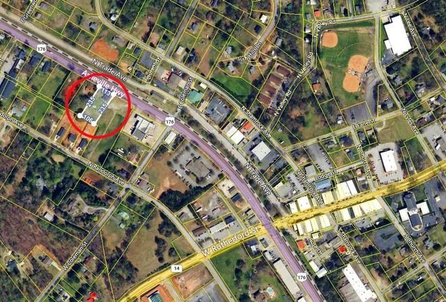 209 N Howard Ave, Landrum, SC 29356