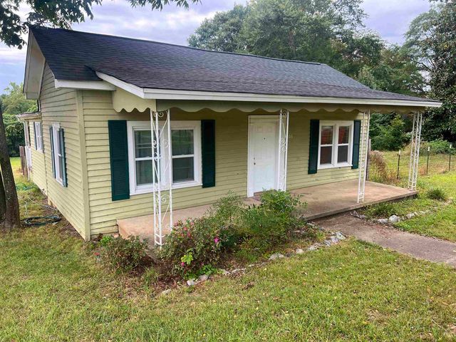 209 N Howard Ave, Landrum, SC 29356