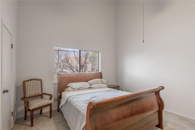 1433 Green Briar Drive, Huntsville, TX 77340