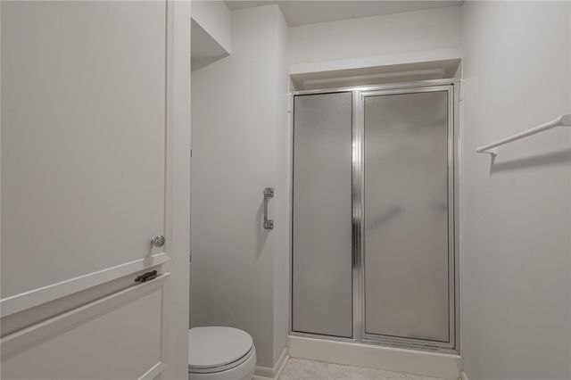 1433 Green Briar Drive, Huntsville, TX 77340