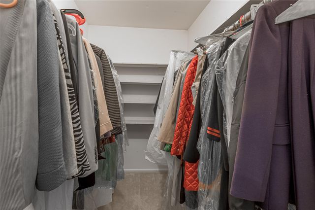 1433 Green Briar Drive, Huntsville, TX 77340