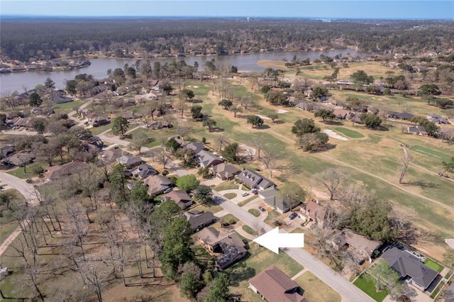 1433 Green Briar Drive, Huntsville, TX 77340