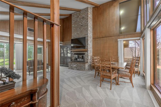 1433 Green Briar Drive, Huntsville, TX 77340