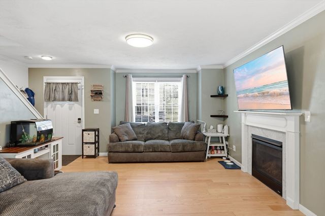 66 Riley Rd 66, Tyngsborough, MA 01879