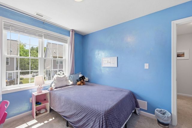 66 Riley Rd 66, Tyngsborough, MA 01879