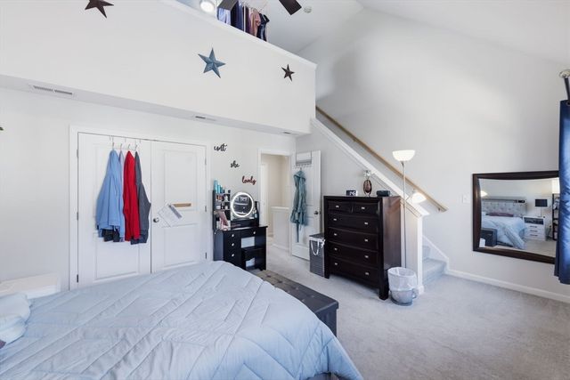 66 Riley Rd 66, Tyngsborough, MA 01879