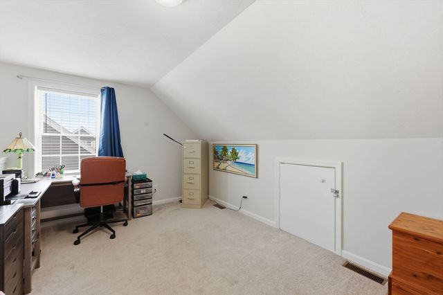 66 Riley Rd 66, Tyngsborough, MA 01879